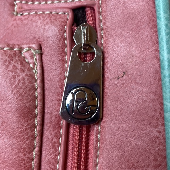 P & G crossbody bag with adjustable strap pretty pink and turquoise - Picture 9 of 12